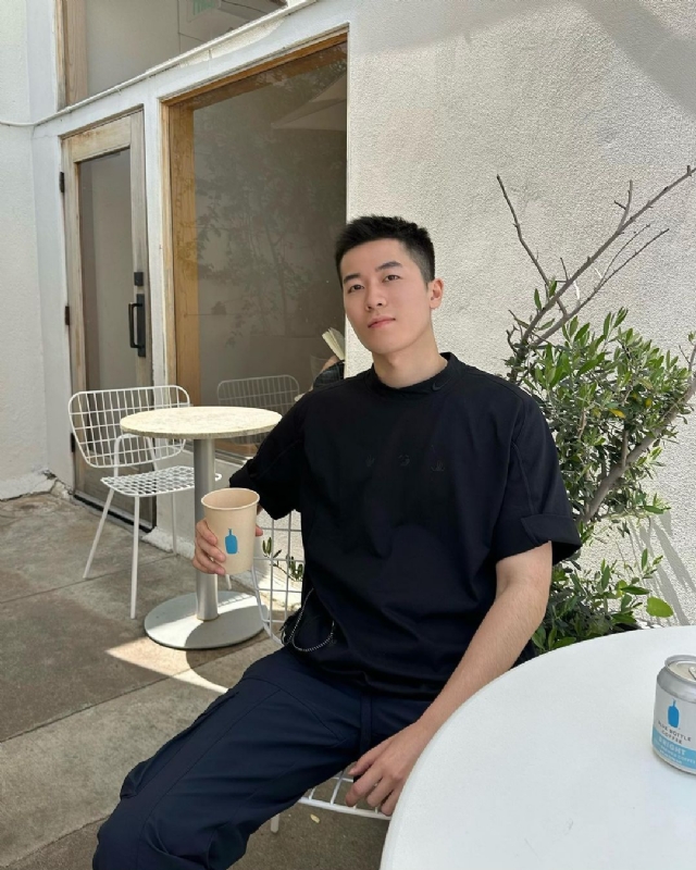 VV的第二张照片--扬州相亲服务中心