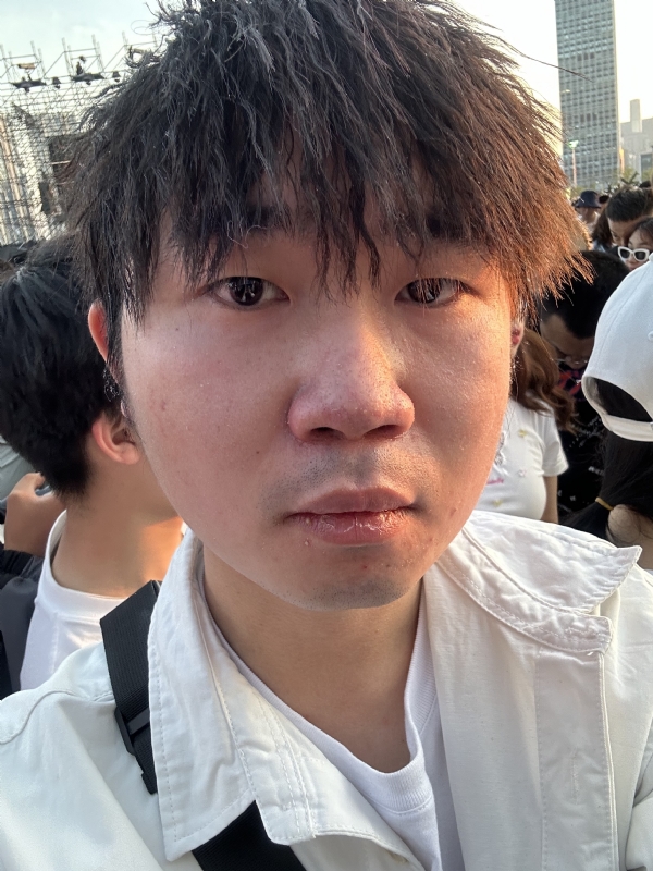 会修电脑的小杨的第一张照片--扬州相亲服务中心