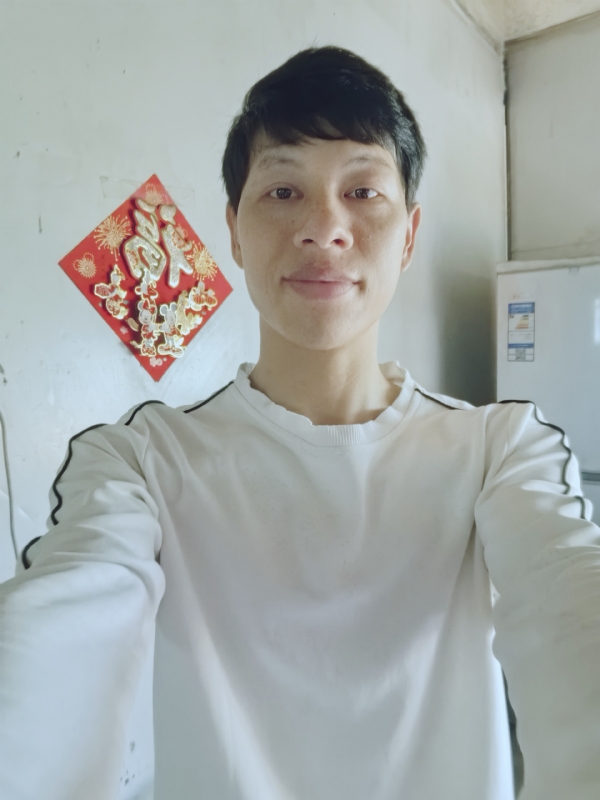 夏风微凉的第一张照片--扬州相亲服务中心