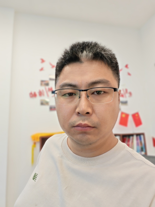 苦海寻舟的第一张照片--扬州相亲服务中心