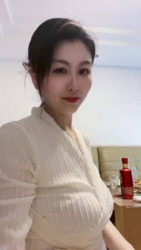 钕钕的第一张照片--扬州相亲服务中心