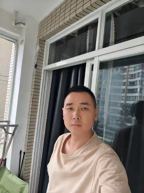 休息的风的第五张照片--扬州相亲服务中心
