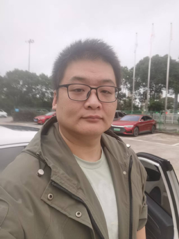 Russell的第一张照片--扬州相亲服务中心