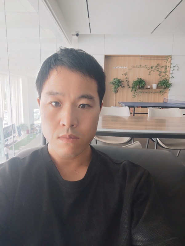 吊挂看风景的第一张照片--扬州相亲服务中心