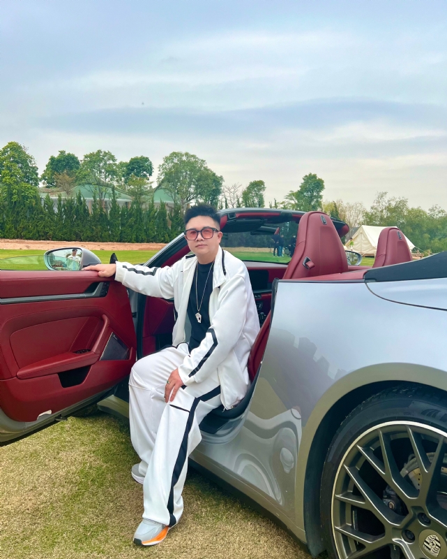 晚风过境的第三张照片--扬州相亲服务中心