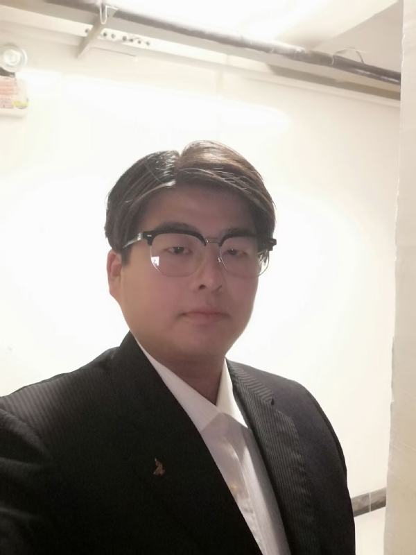 孤独一人的第一张照片--扬州相亲服务中心