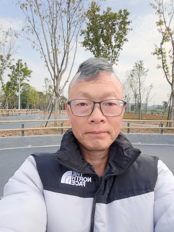 做喜欢的事的第一张照片--扬州相亲服务中心