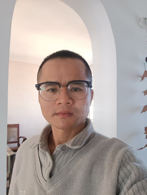 戴戴的第二张照片--扬州相亲服务中心