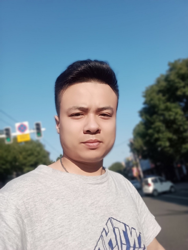 简简单单的第一张照片--扬州相亲服务中心