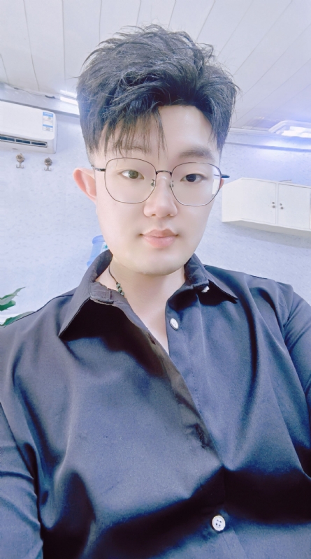 赵财进宝的第二张照片--扬州相亲服务中心