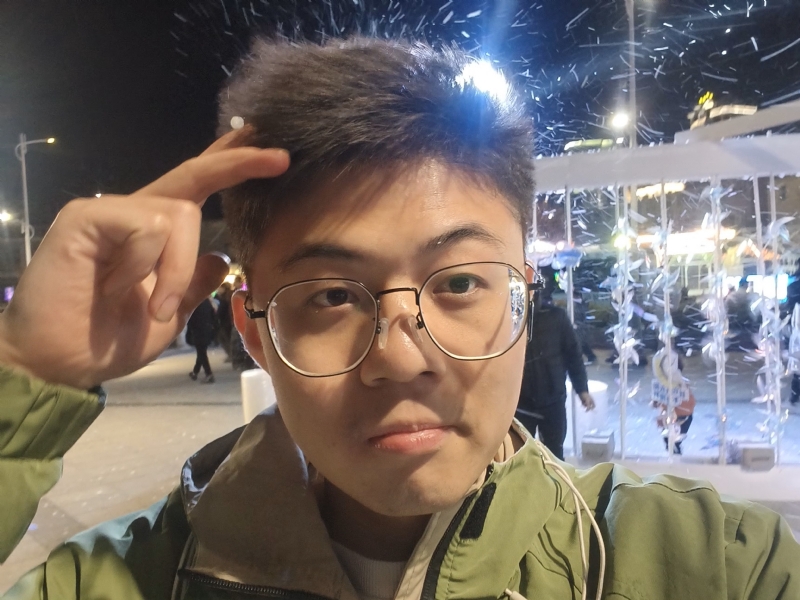 独揽星河的第一张照片--扬州相亲服务中心