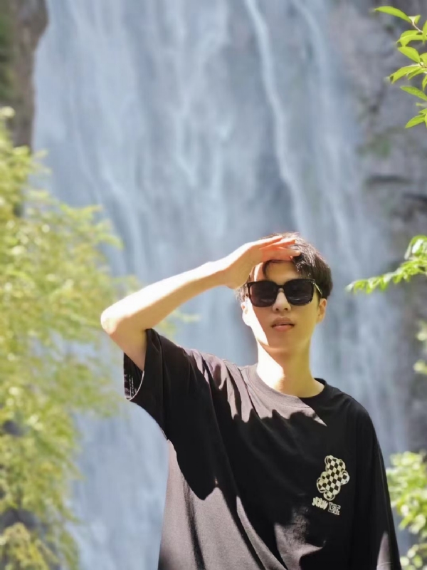 大橙子的第一张照片--扬州相亲服务中心