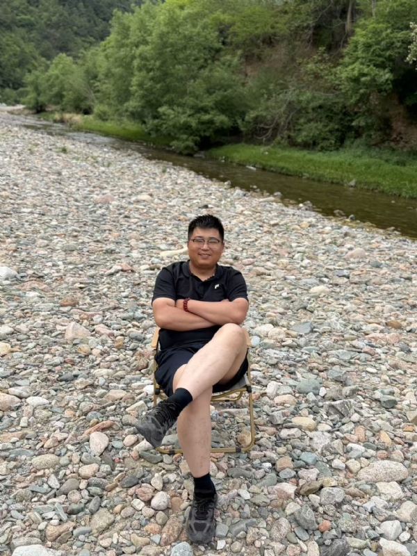 杨先生的第二张照片--扬州相亲服务中心